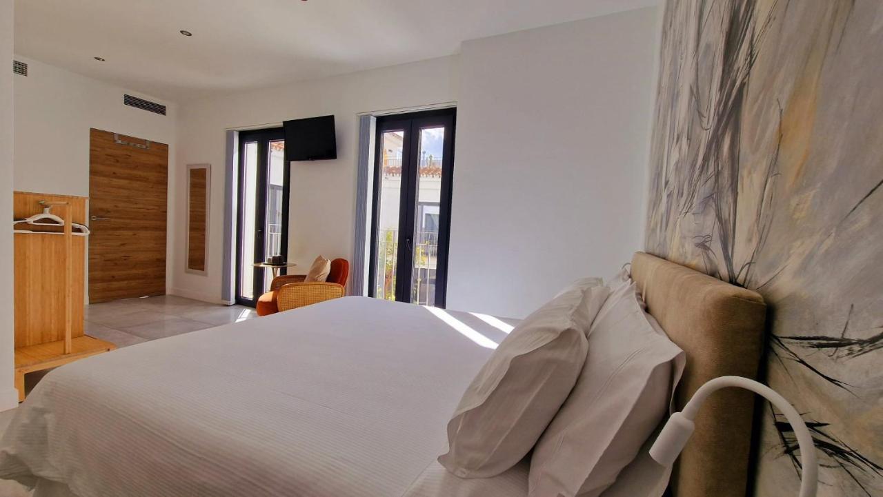 Double Room Balcony,1371140933:JPEG